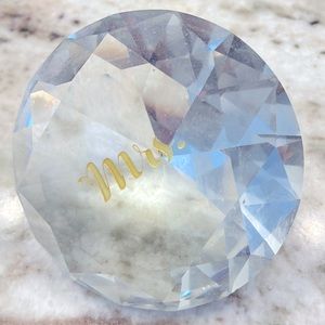 NWOT - Mrs. Decorative Faux Diamond - Engagement/Marriage Gift 4X4 inches